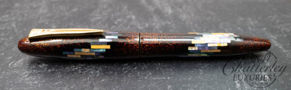 Platinum Izumo Hon-urushi Raden Maki-e Aurora Fountain Pen - Image 2