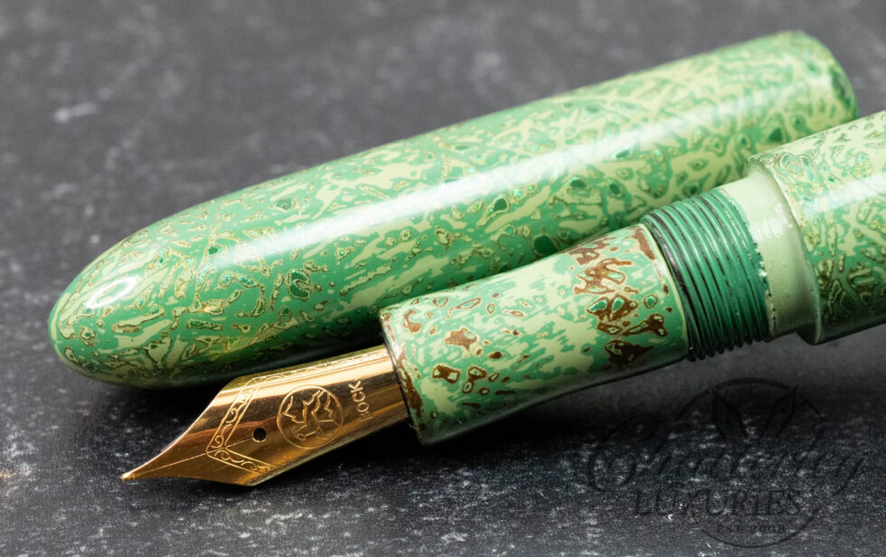 Tamenuri Studio Kawari-nuri Urushi "Cucumber" Fountain Pen