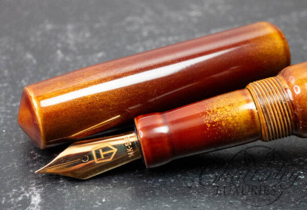 Tamenuri Studio Old Gold Byakudan-nuri Piccolo Urushi Fountain Pen
