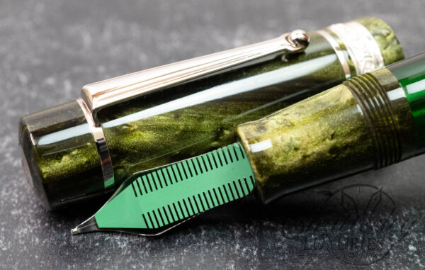 Flash Sale-Delta Dolce Vita Royal Green Limited Edition Fountain Pen - Image 5