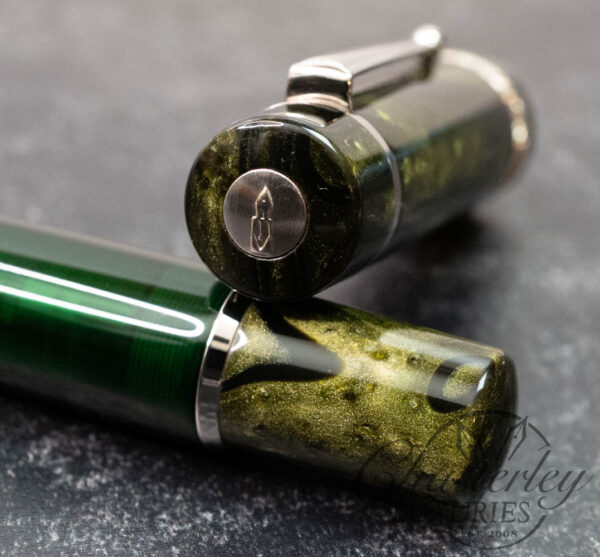 Flash Sale-Delta Dolce Vita Royal Green Limited Edition Fountain Pen - Image 3