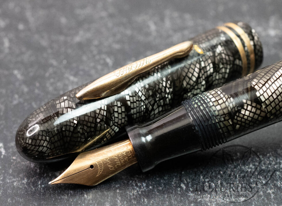 Conklin Endura Symetrik Gray Lizard Skin GFT Fountain Pen