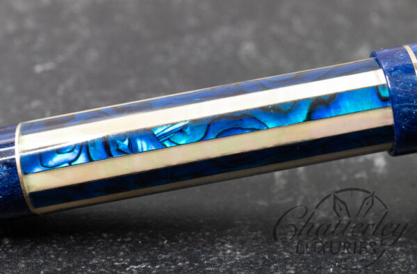 Atelier Lusso Hapalua Teal-Dyed Abalone Mother-Of-Pearl Fountain Pen - Image 4