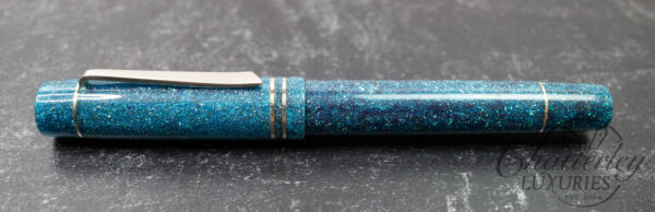 Atelier Lusso Carina 15 Blue Diamondcast Resin Fountain Pen - Image 2