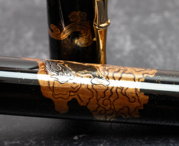 AP Limited Editions "The Writer" Maki-e/Urushi Celestial Musician with Fu Dog Fountain Pen - Image 5