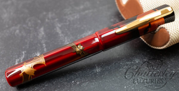 Danitrio Maki-e Flying Bats on Sho-Hakkaku (Octagon) With Gold Clip Fountain Pen - Image 2