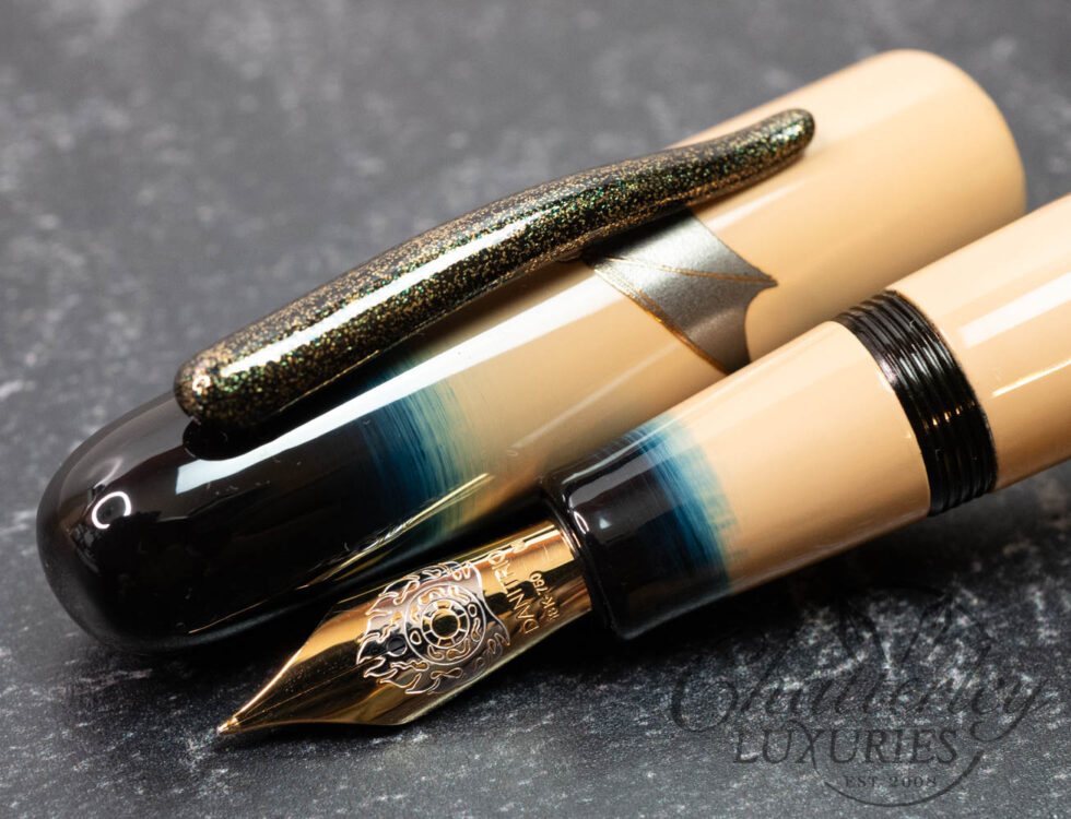 Danitrio Maki-e Bat with Peaches on Densho with Painted Clip Fountain Pen