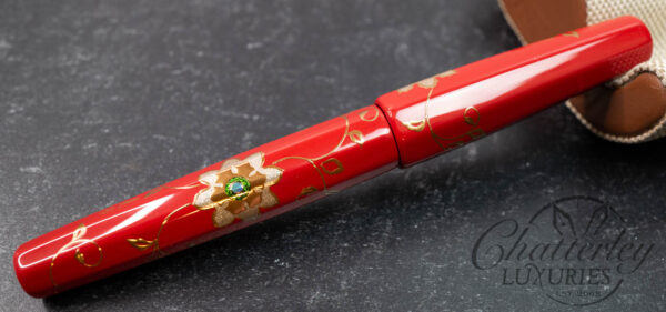 Danitrio Maki-e Ancient Flower Pattern Roiro-migaki on Hakkaku (Octogon) Fountain Pen - Image 3