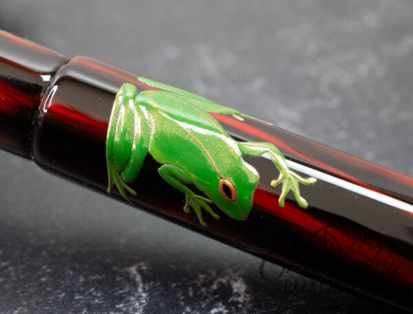 Danitrio Maki-e Frog with Gradient Urushi on Sho-Hakkaku (Octogon) Fountain Pen - Image 5