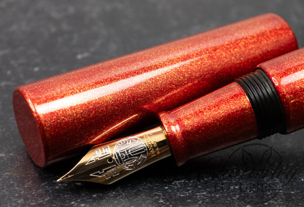Danitrio Urushi Nashiji-nuri Red on Genkai Fountain Pen