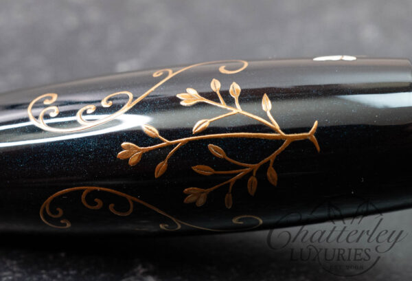 Danitrio Maki-e Arabesque on Hyotan Fountain Pen - Image 10