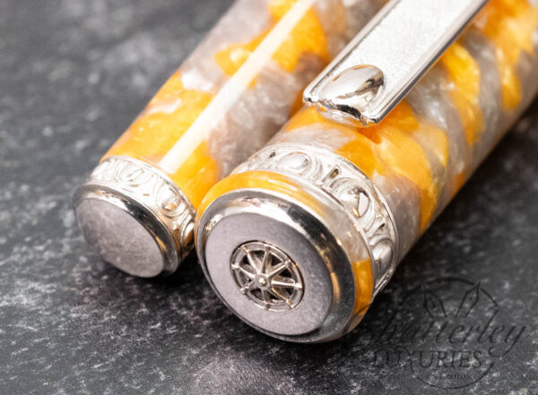 Signum Ornamenta Grey Yellow Fountain Pen - Image 3