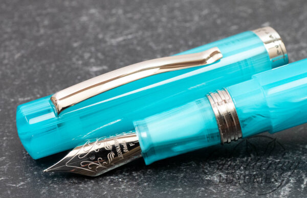 Leonardo Officina Messenger Acqua Fountain Pen