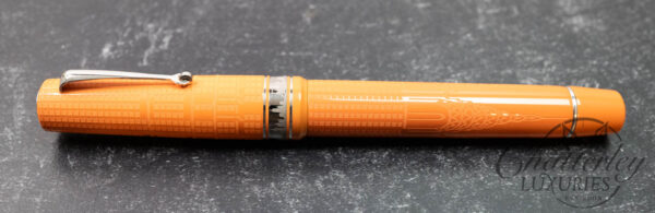 Armando Simoni Club "I Love NY" Chrysler Building Orange Ebonite Fountain Pen - Image 2