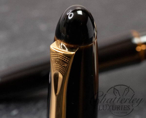Platinum Izumo Biwatame (Tan) Urushi Fountain Pen - Image 3