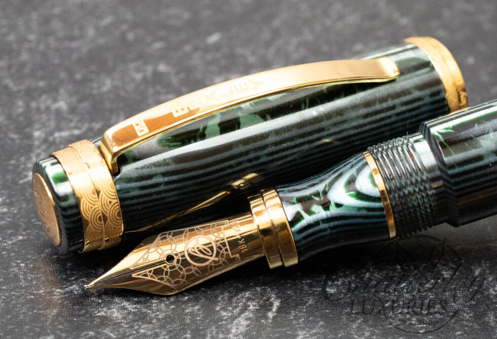 Bexley Golden Age "Waves" Arco Green Gold Trim Limited Edition Fountain Pen