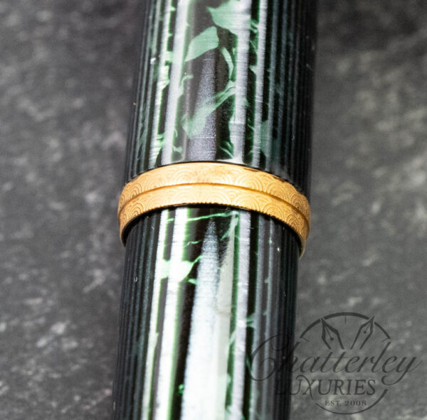 Bexley Golden Age "Waves" Arco Green Gold Trim Limited Edition Fountain Pen - Image 7