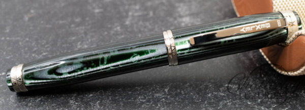 Bexley Golden Age "Triangles" Arco Green Silver Trim Limited Edition Fountain Pen - Image 2