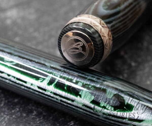 Bexley Golden Age "Triangles" Arco Green Silver Trim Limited Edition Fountain Pen - Image 5