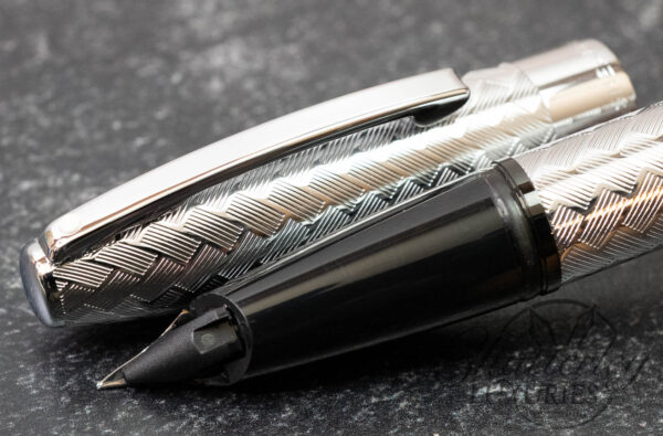 Sheaffer Legacy Heritage Chevron Fountain Pen - Image 3