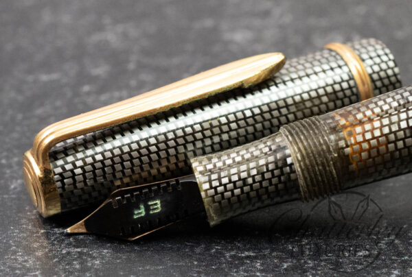 Soennecken 222 Superior Silver Grey Lizard Vintage Celluloid Fountain Pen - Image 3