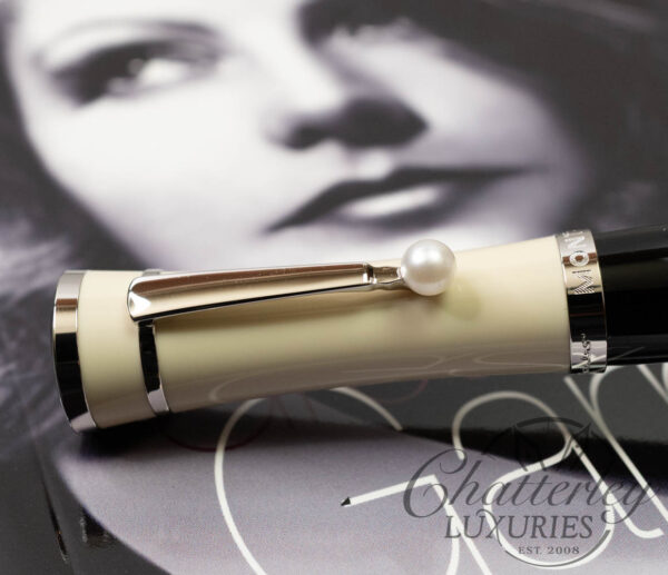 Montblanc Greta Garbo Special Edition Fountain Pen - Image 6