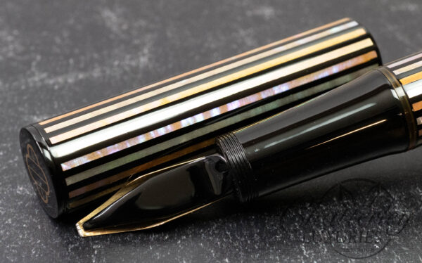 Tohma Kumataka 55 Art Collection Raden Shunko-sai/Black Fountain Pen - Image 4