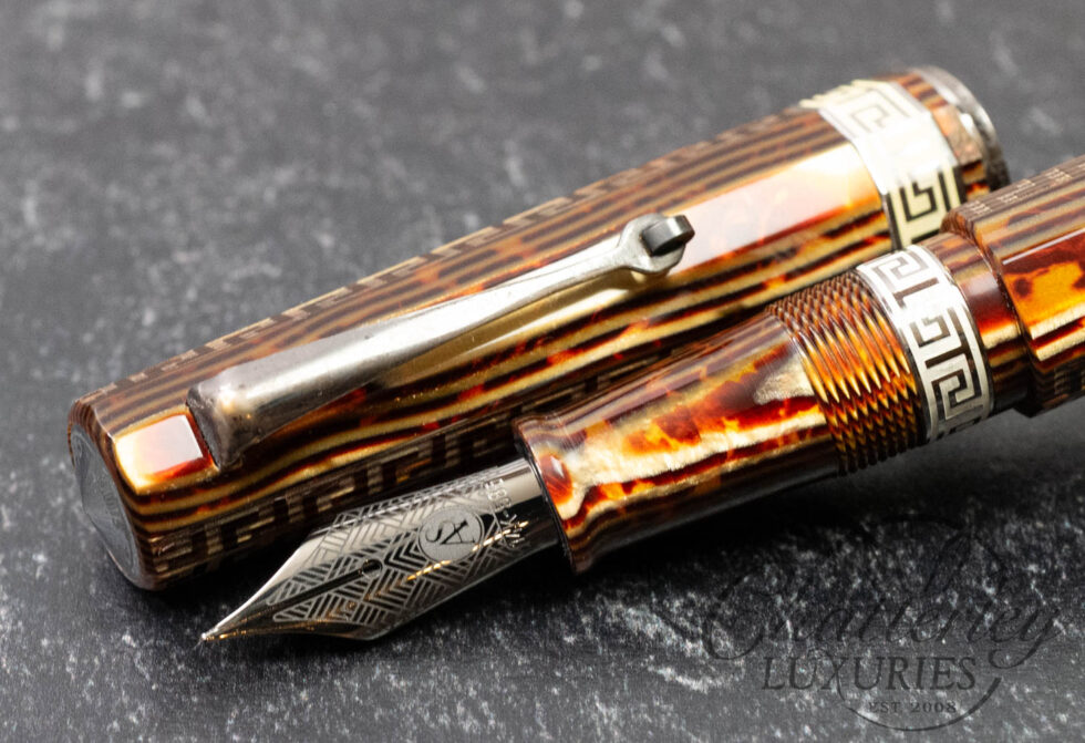 Armando Simoni Club Gladiatore Medio Bespoke Edition "The Great Gatsby" Bronze Arco Celluloid Fountain Pen