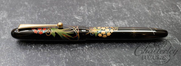 Pilot Namiki Yukari Kusudama Herb Décor Fountain Pen - Image 2