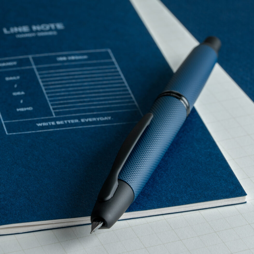 Pilot 2025 Limited Edition Vanishing Point Fountain Pen: Link Midnight