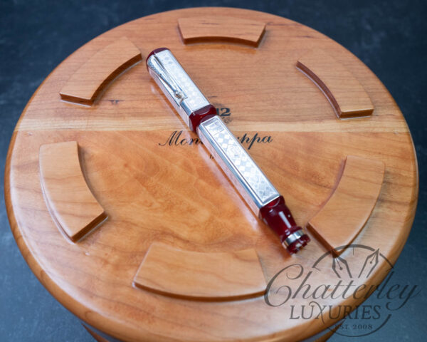 Montegrappa Marostica Game of Chess Limited Edition Fountain Pen - Image 2