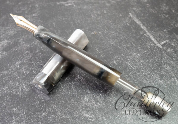 Torelli Tri-Pen Grey Lucite Faceted Fountain Pen - Image 4