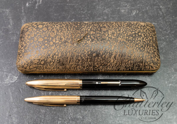 Sheaffer Lifetime Crest 1375 Fountain Pen And Mechanical Pencil Set - Image 4