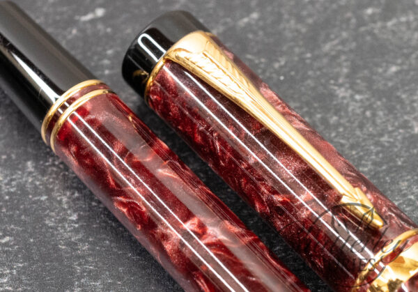 Parker Duofold International Marbled Maroon Fountain Pen - Image 3