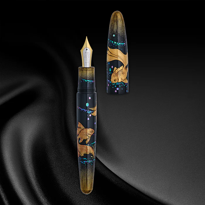 Taccia Limited Edition Empress Goldfish Suaka Fountain Pen