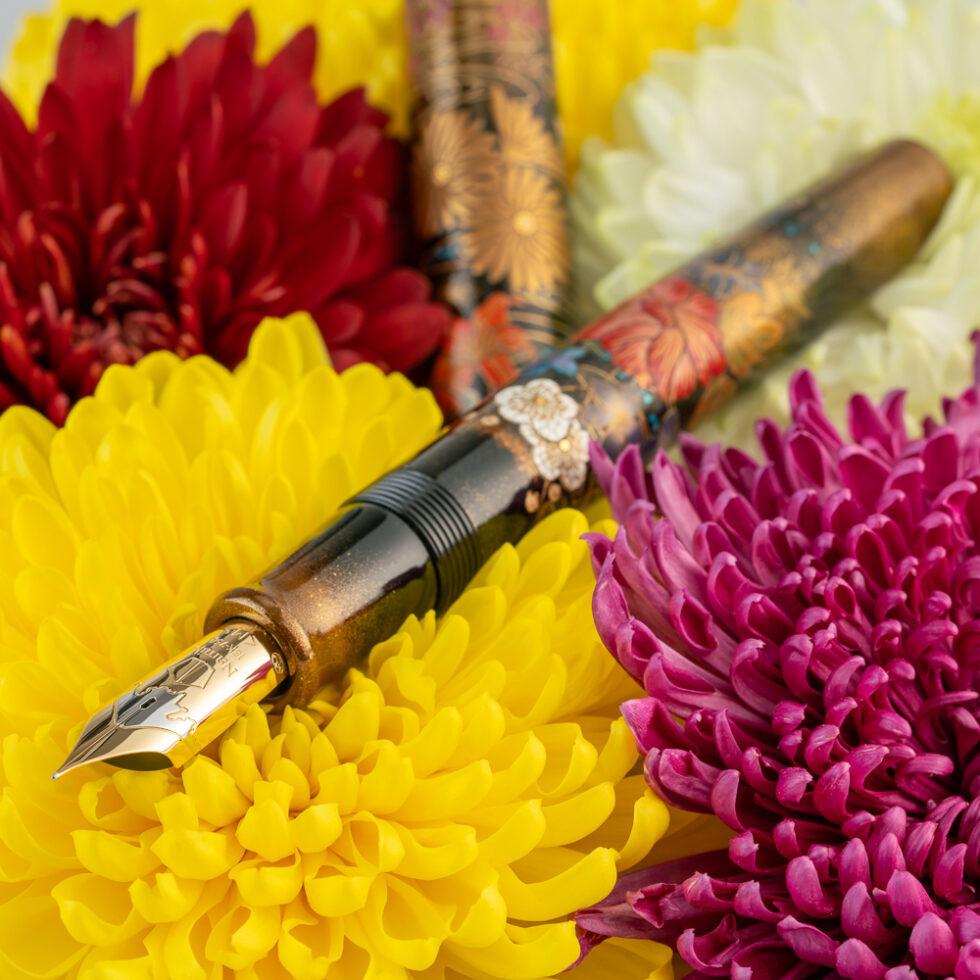 Namiki Emperor Blooming Flowers in Profusion (100 Flowers) Limited Edition Emperor Fountain Pen