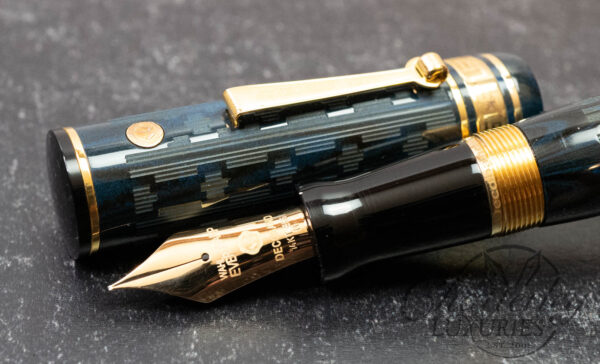 Wahl Eversharp DECOBAND Ebonite Ripple Chased Blue Fountain Pen