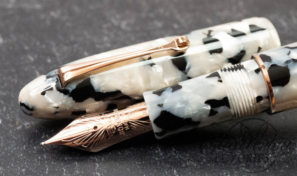 Leonardo Cigar LeonArco Black/White Fountain Pen