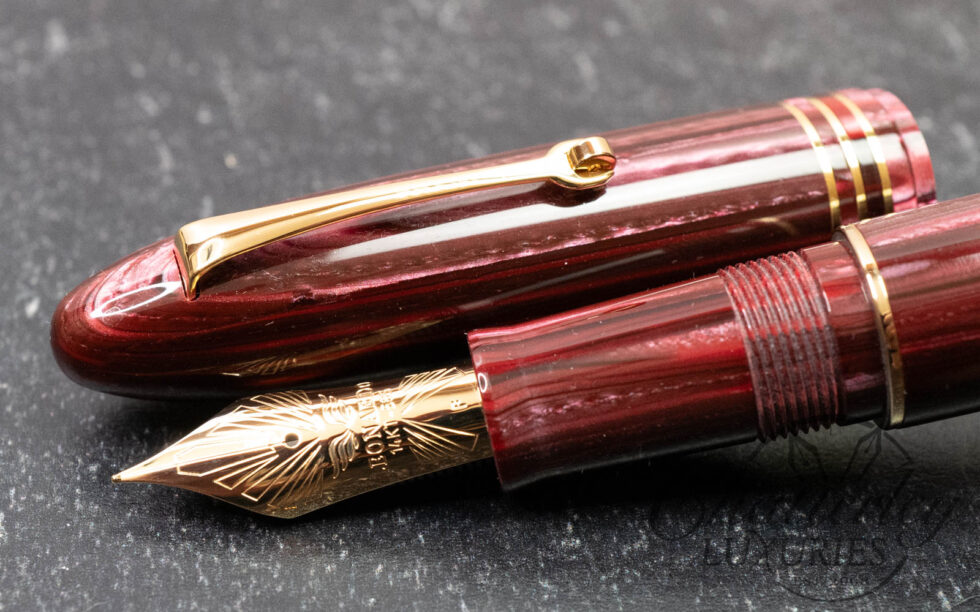 Leonardo Cigar "Rubino" Celluloid Fountain Pen