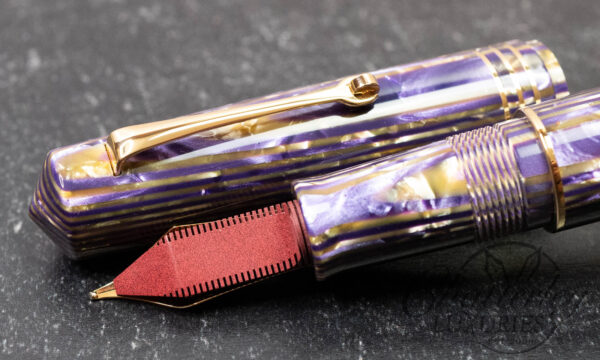Leonardo Momento Zero Grande Leonarco "Gold Amethyst" Fountain Pen - Image 4
