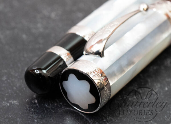 Montblanc Patron of Art Tribute to François 888 Solid Gold Limited Edition Fountain Pen - Image 3