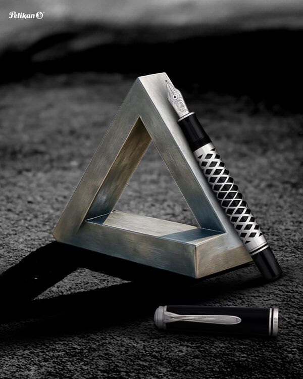 Pelikan Souveran M805 Special Edition Metal Sleeve Fountain Pen - Image 12