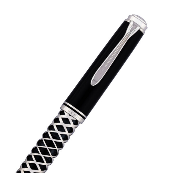 Pelikan Souveran M805 Special Edition Metal Sleeve Fountain Pen - Image 6