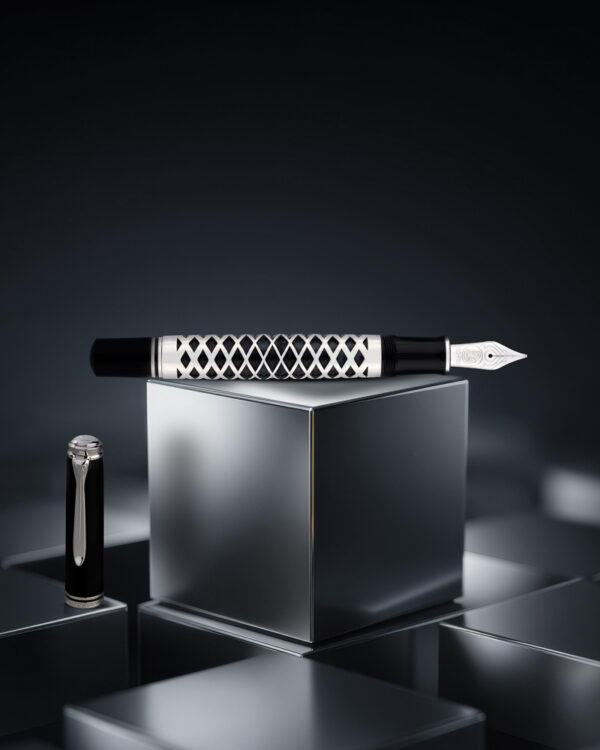 Pelikan Souveran M805 Special Edition Metal Sleeve Fountain Pen - Image 3