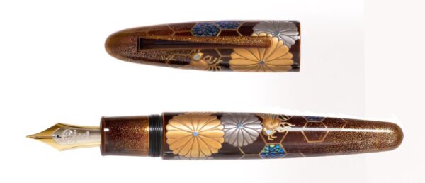 Taccia Empress Imperial Honeybee Limited Edition Fountain Pen - Image 4