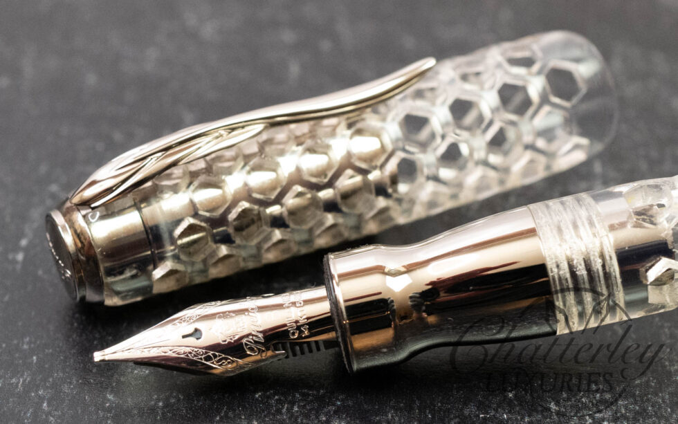 Pineider La Grande Bellezza Limited Edition Sugar White Honeycomb Fountain Pen