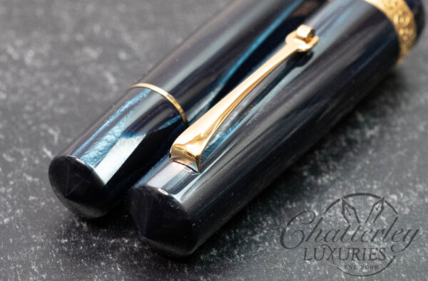 Leonardo Momento Magico Blue Abyss Celluloid Limited Edition Fountain Pen - Image 5