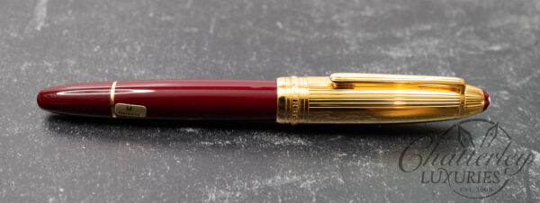 Montblanc Meisterstück LeGrand 147 Doué Solitaire Pinstripe Fountain Pen - Image 2