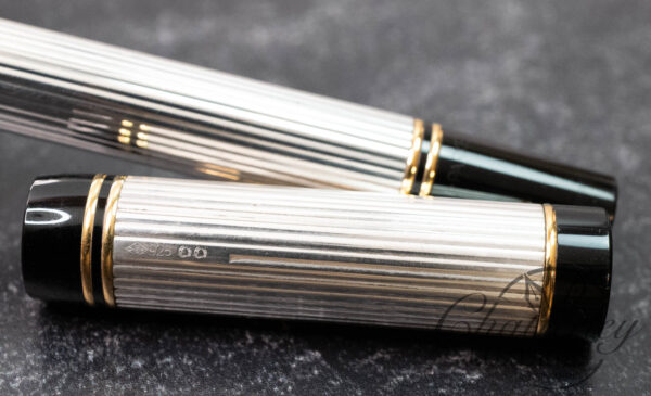 Parker Duofold International Godron Silver Rollerball - Image 5
