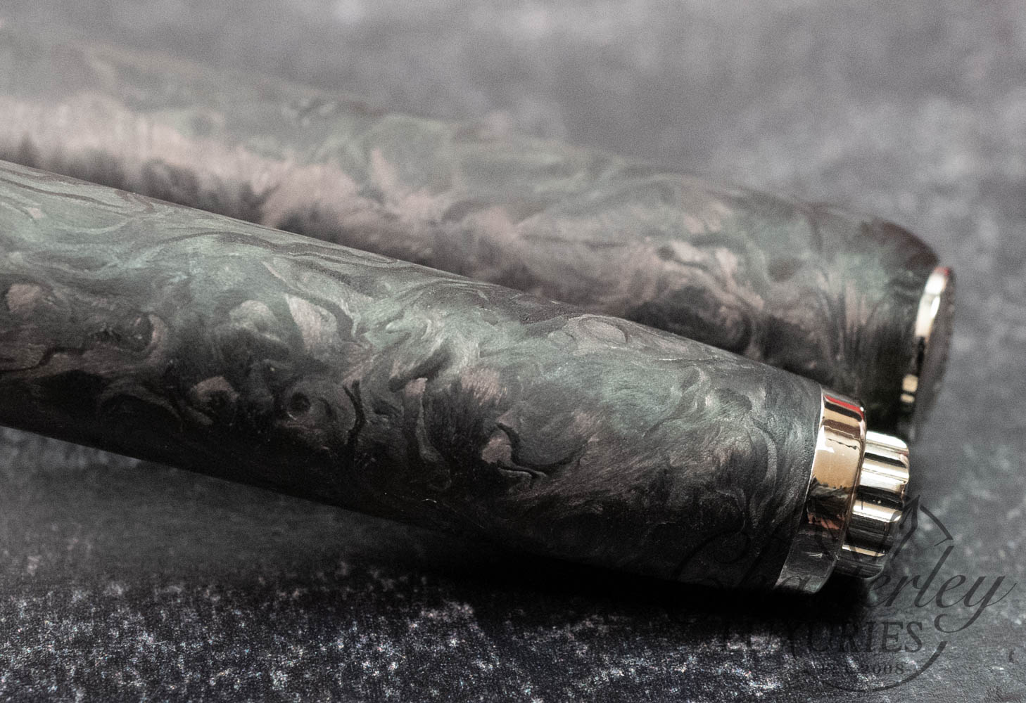 Pineider La Grande Bellezza Forged Carbon Limited Edition Fountain Pen - Image 4